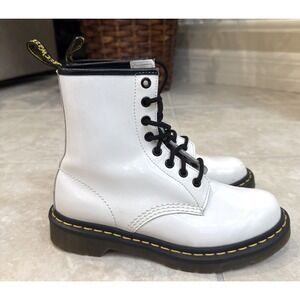 Doc Dr Martens Boots White Smooth Patent Leather 1460 Womens Size 6 Combat